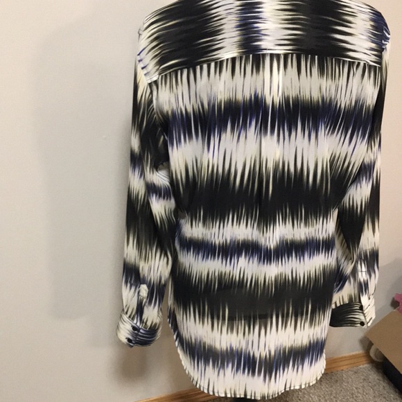 Guess blouse - Picture 3 of 5